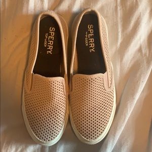 Women’s Pink Sperry Boat Shoes Size 5.5